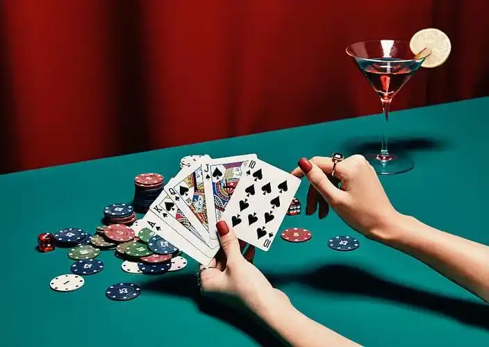Suasana nyata meja Live Casino dengan dealer profesional langsung dari studio